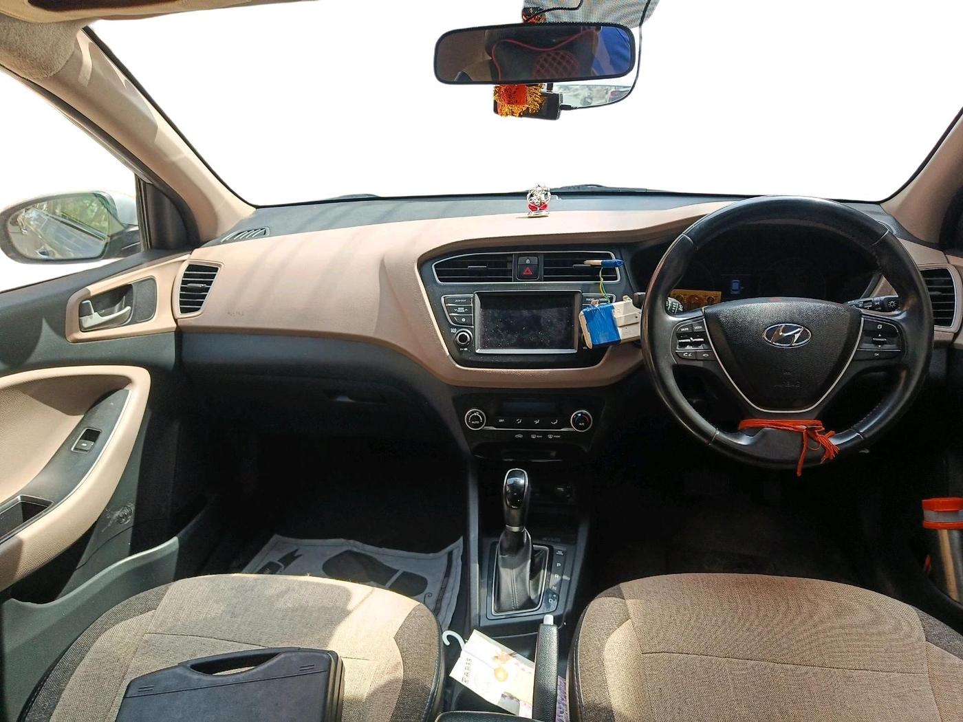 2019 Hyundai Elite i20 ASTA (O) CVT, Petrol, Automatic, 45,473 km, interior