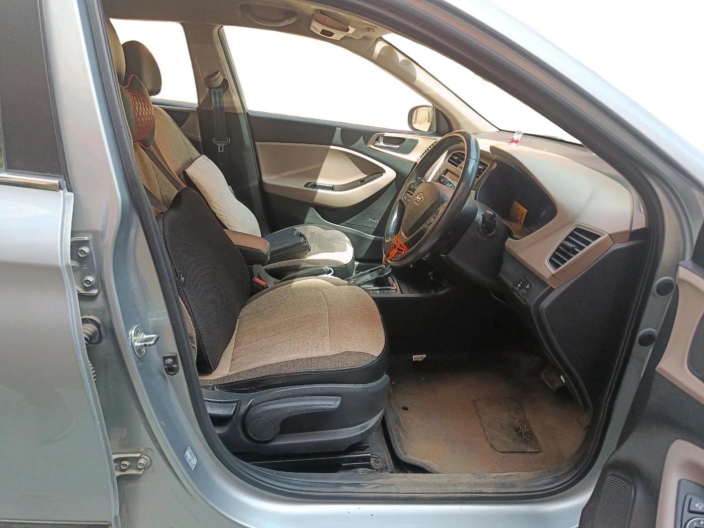 2019 Hyundai Elite i20 ASTA (O) CVT, Petrol, Automatic, 45,473 km, interior