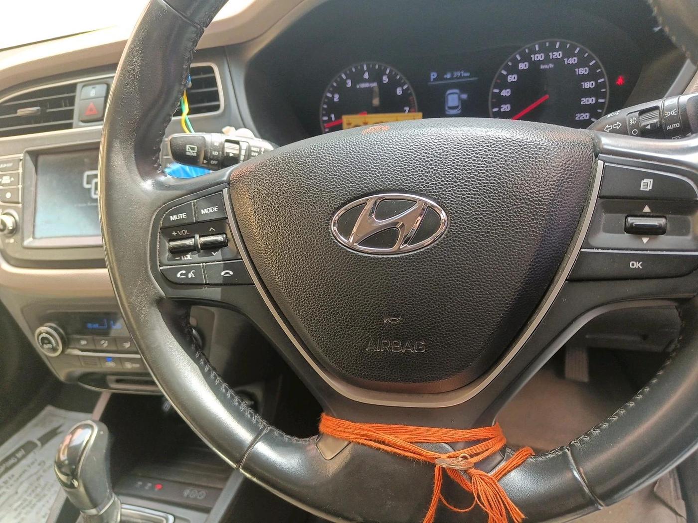 2019 Hyundai Elite i20 ASTA (O) CVT, Petrol, Automatic, 45,473 km, interior