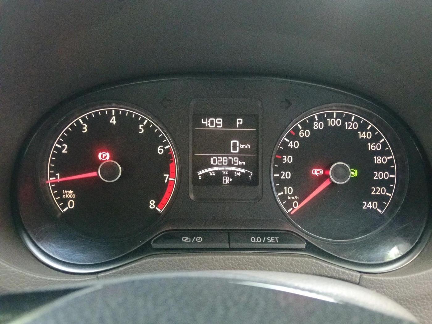 2017 Volkswagen Vento HIGHLINE PETROL AT, Petrol, Automatic, 1,02,879 km, interior
