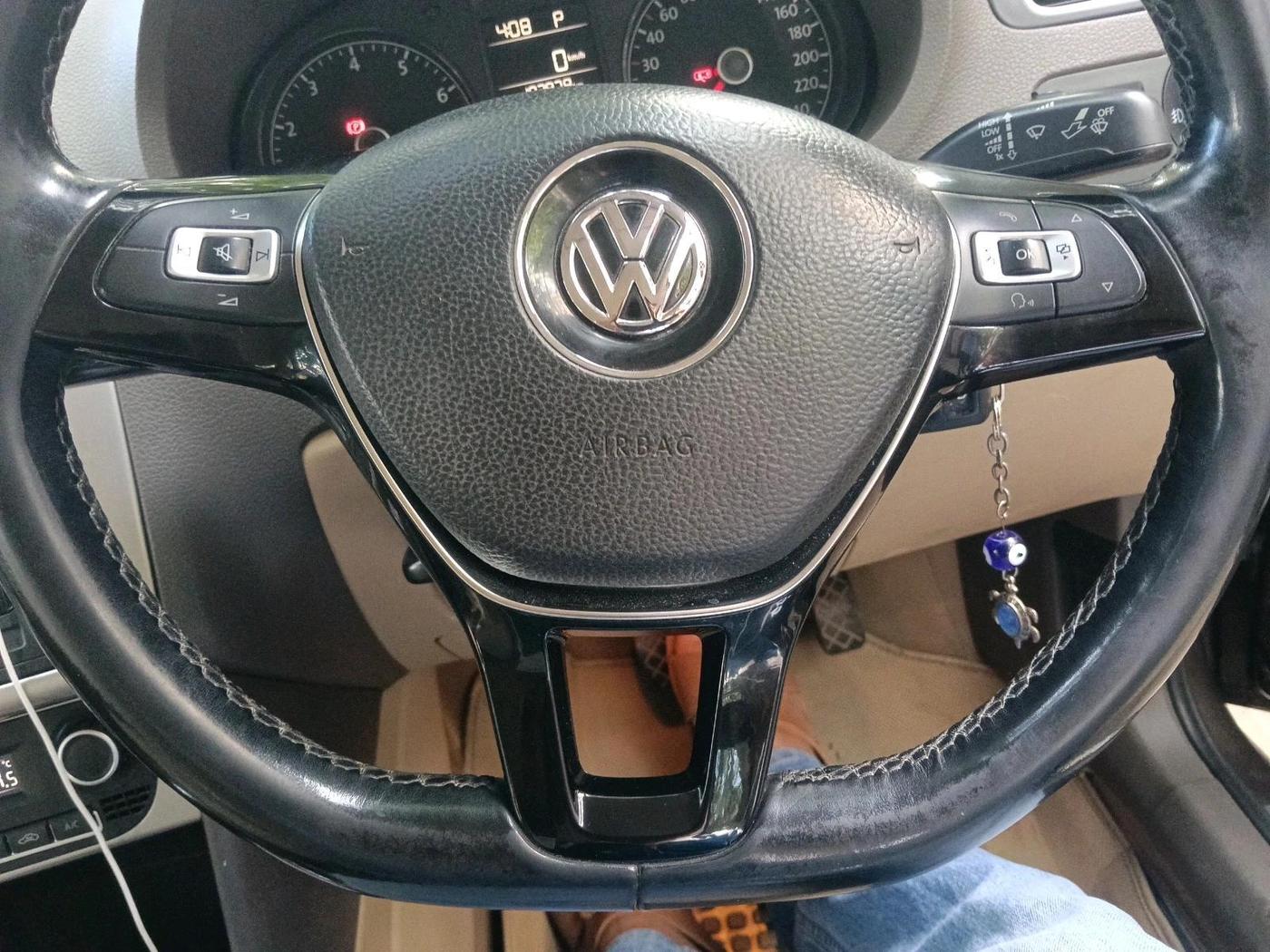2017 Volkswagen Vento HIGHLINE PETROL AT, Petrol, Automatic, 1,02,879 km, interior