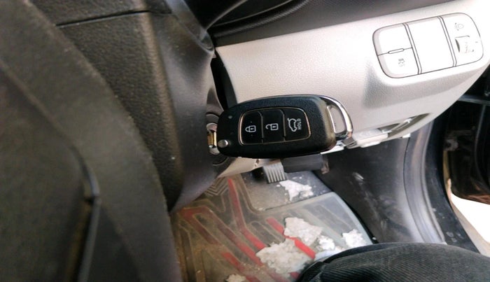 2022 Hyundai VENUE S (O) 1.0 TURBO IMT, Petrol, Manual, 16,960 km, interior