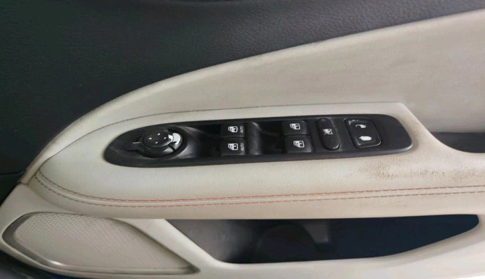 2017 Jeep Compass LIMITED 2.0 DIESEL, Diesel, Manual, 1,94,450 km, interior