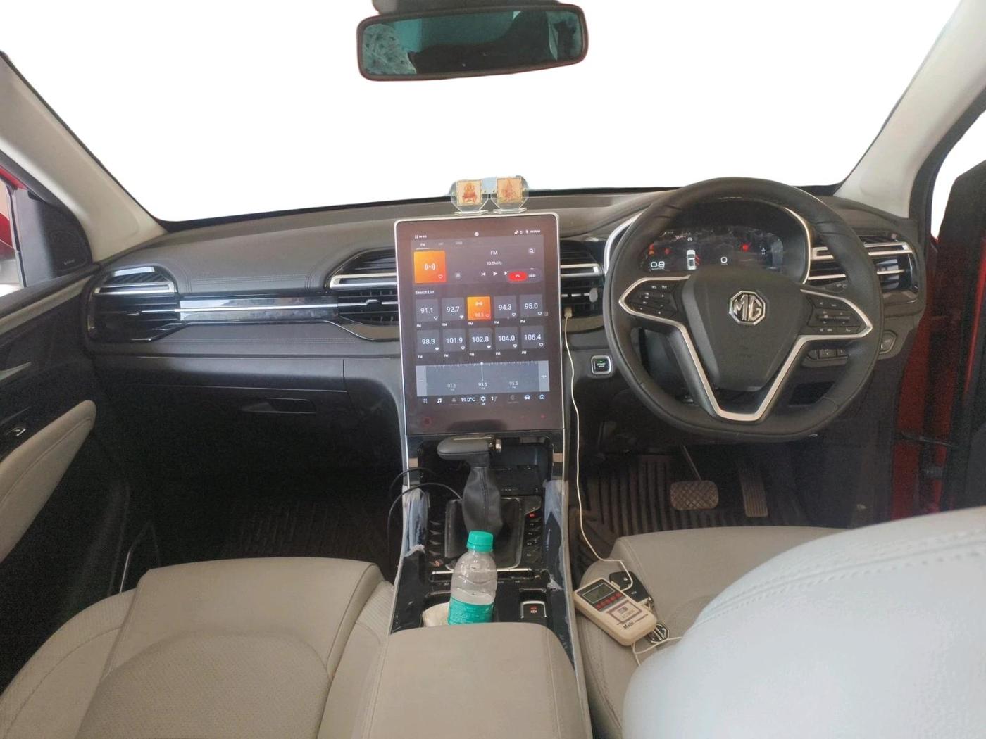 2026 MG HECTOR Savvy Pro 1.5 Turbo CVT, Petrol, Automatic, 3,906 km, interior