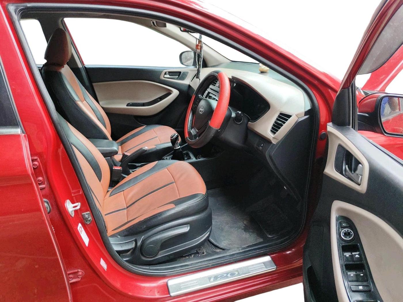 2015 Hyundai Elite i20 SPORTZ 1.4 (O) CRDI, Diesel, Manual, 97,898 km, interior