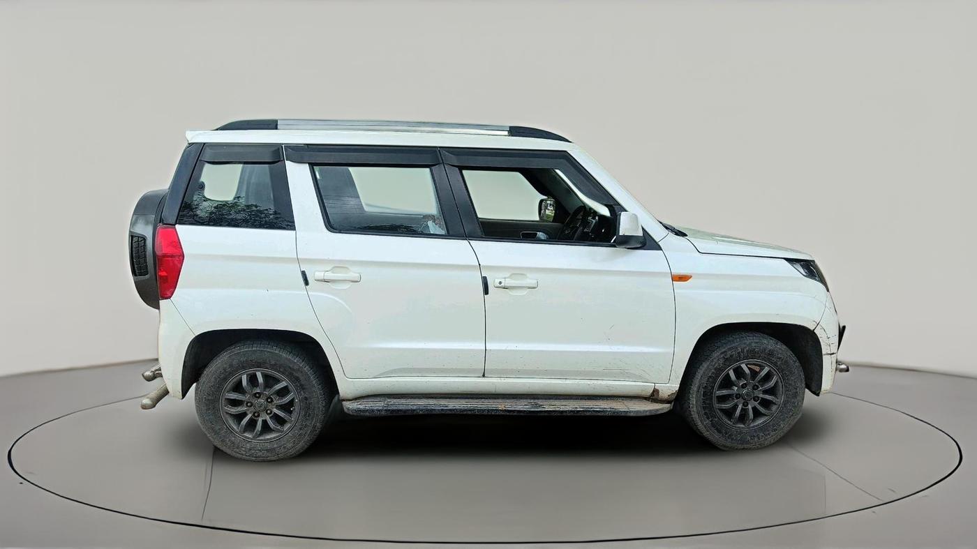 2018 Mahindra TUV300 T10, Diesel, Manual, 1,55,280 km, exterior