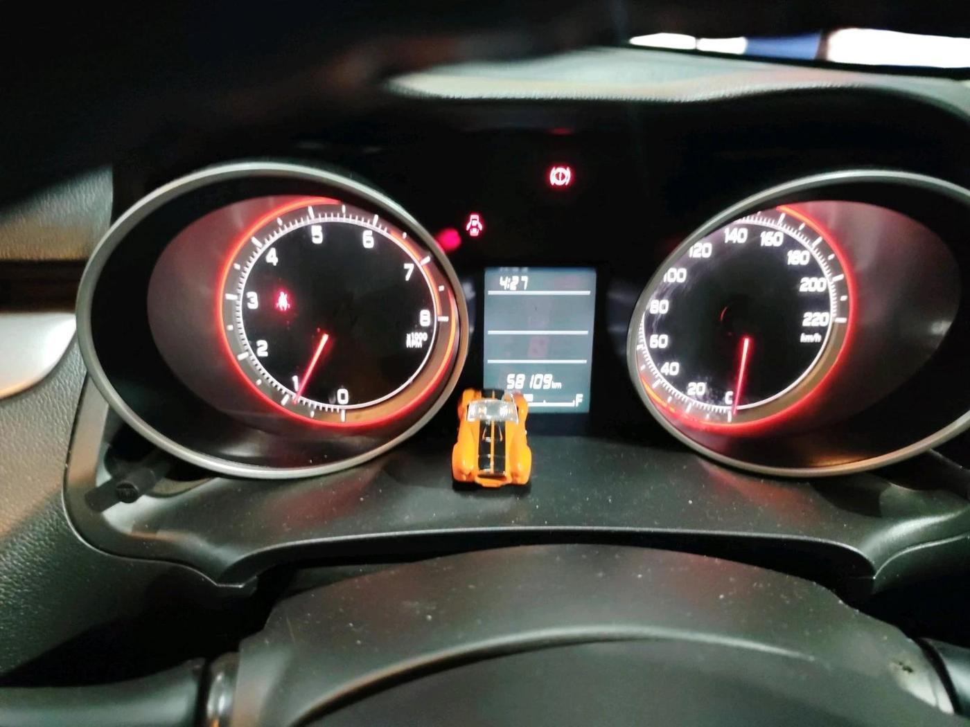 2022 Maruti Swift VXI, Petrol, Manual, 58,109 km, interior