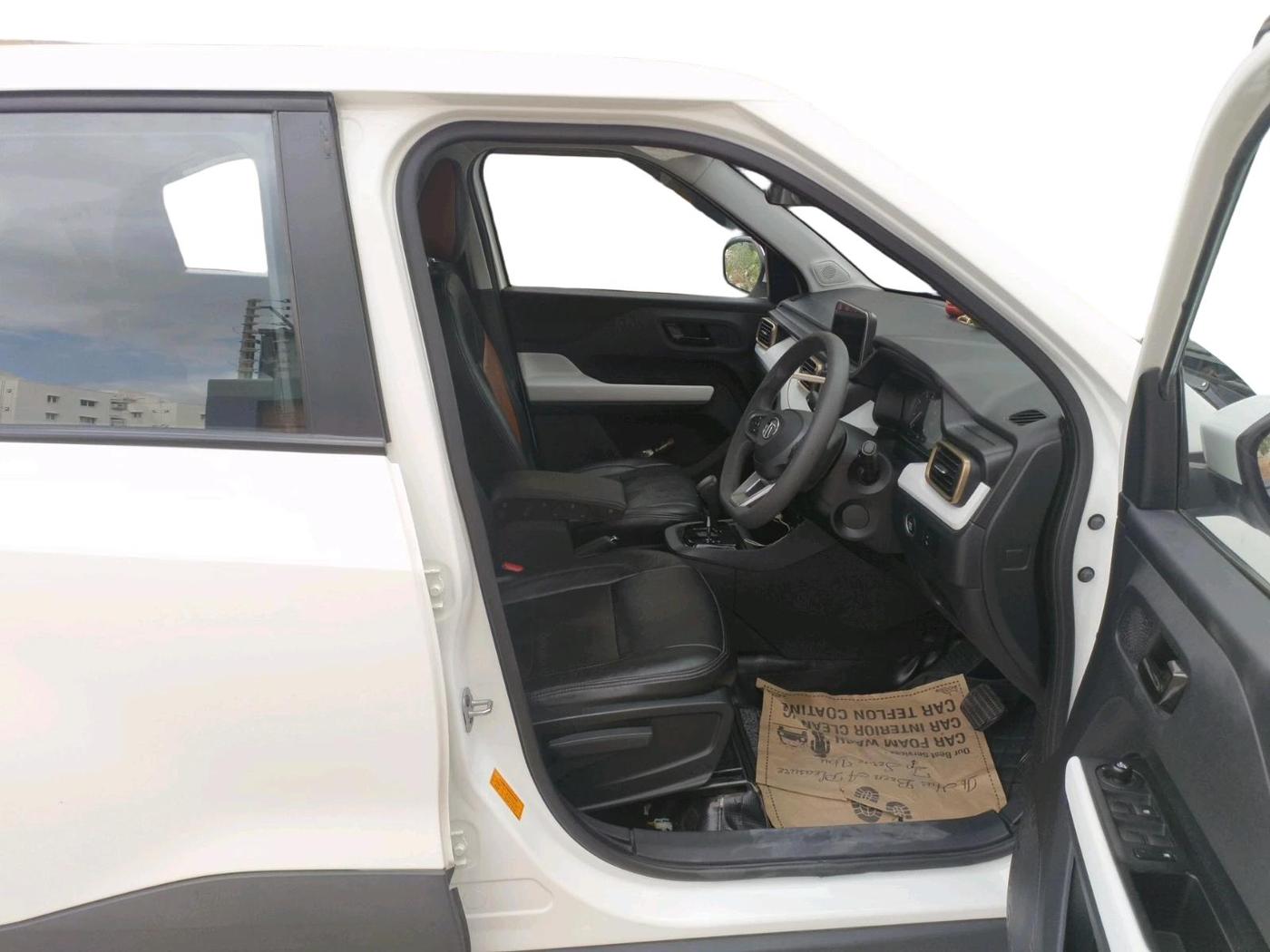 2022 Tata PUNCH ACCOMPLISHED AMT, Petrol, Automatic, 39,642 km, interior