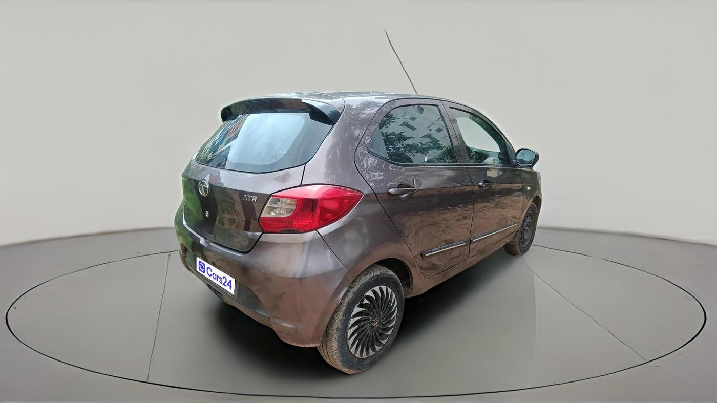 2017 Tata Tiago XTA PETROL, Petrol, Automatic, 1,51,085 km, exterior