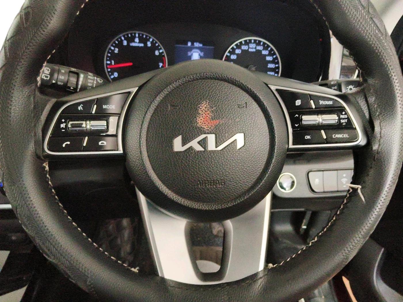 2023 KIA SELTOS HTK PLUS 1.5 IMT, Petrol, Manual, 25,786 km, interior