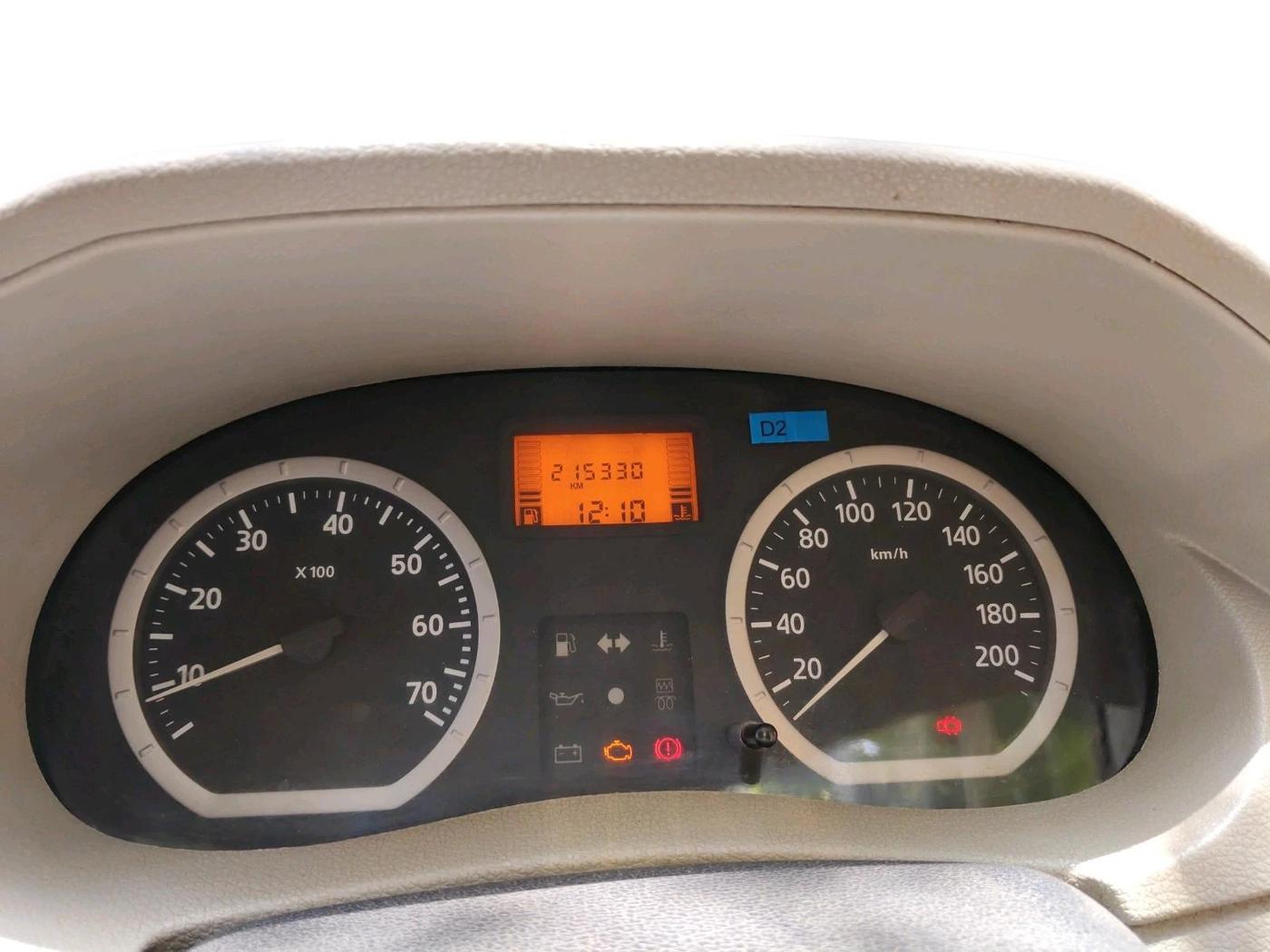 2013 Mahindra Verito 1.5 D6, Diesel, Manual, 2,15,330 km, interior