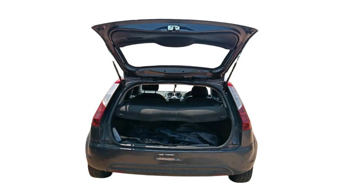 2011 Ford Figo TITANIUM 1.4 DIESEL, Diesel, Manual, 1,59,578 km, exterior