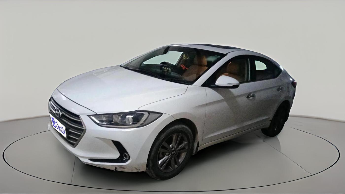 2019 Hyundai New Elantra 2.0 SX MT PETROL, Petrol, Manual, 1,22,058 km, exterior