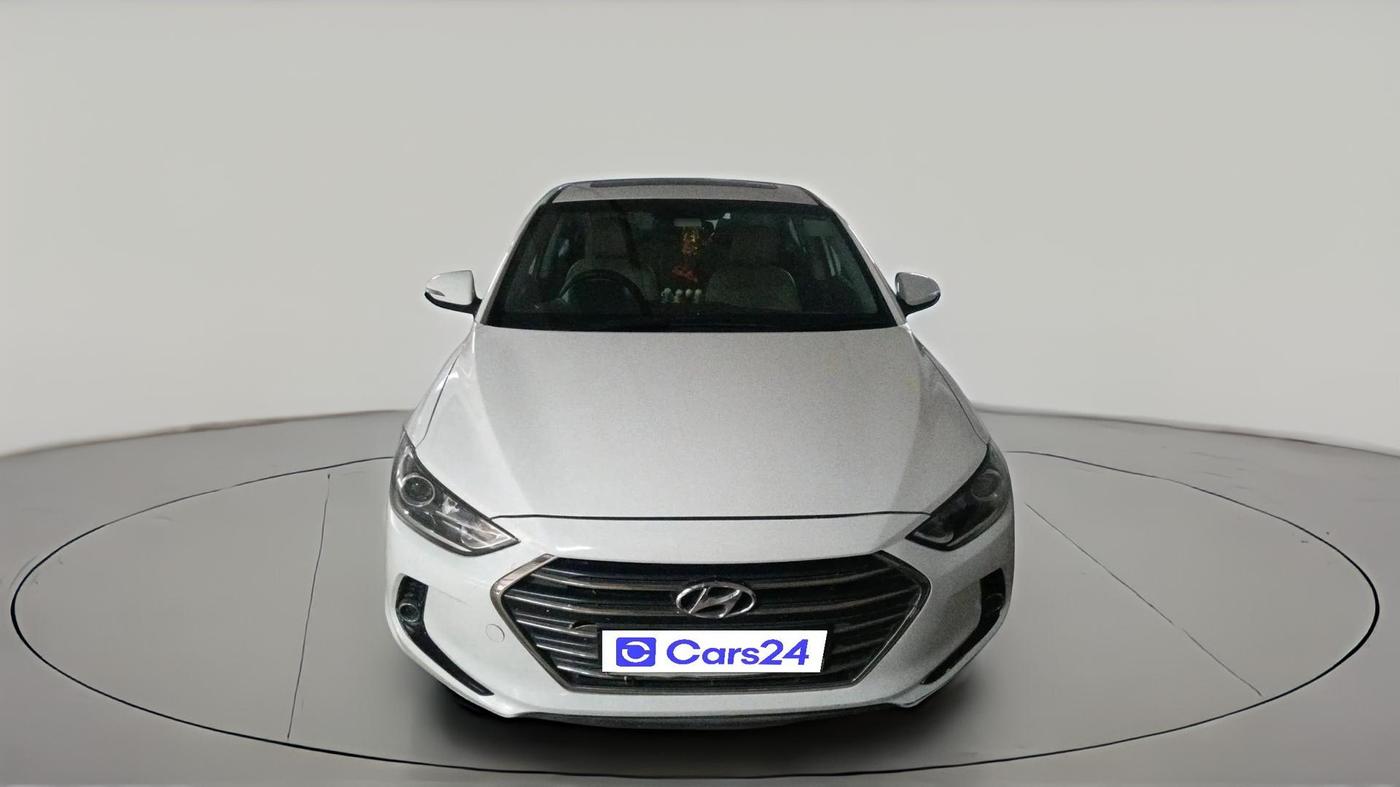 2019 Hyundai New Elantra 2.0 SX MT PETROL, Petrol, Manual, 1,22,058 km, exterior