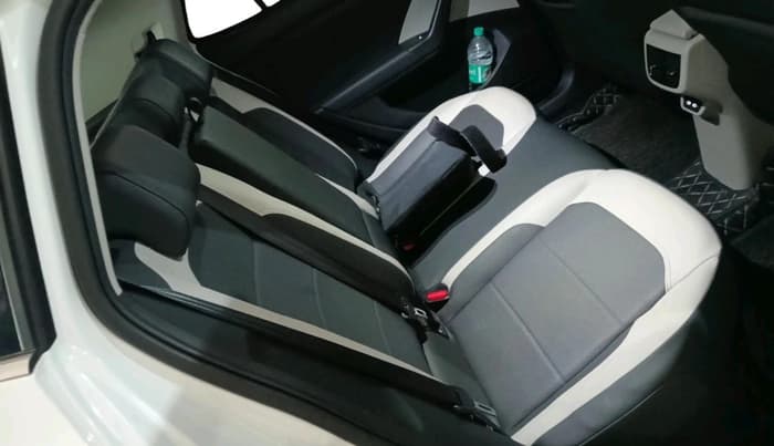 2023 Volkswagen TAIGUN TOPLINE 1.0 TSI AT, Petrol, Automatic, 47,378 km, interior