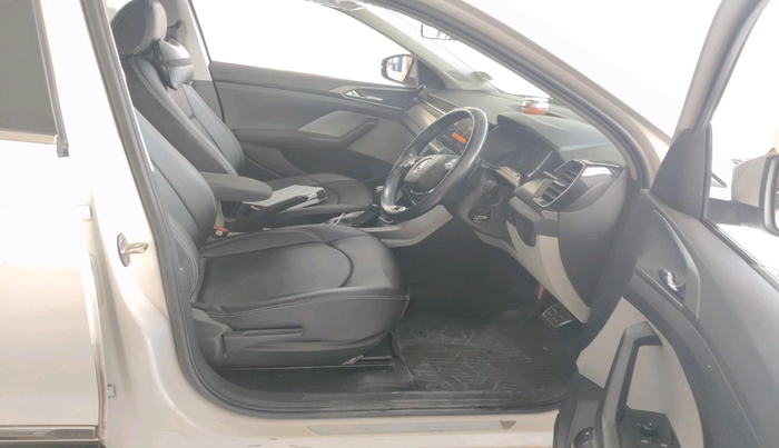 2021 Skoda KUSHAQ AMBITION 1.0L TSI AT, Petrol, Automatic, 97,515 km, interior