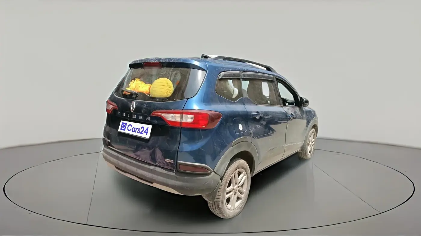 2022 Renault TRIBER RXZ AMT, Petrol, Automatic, 16,721 km, exterior