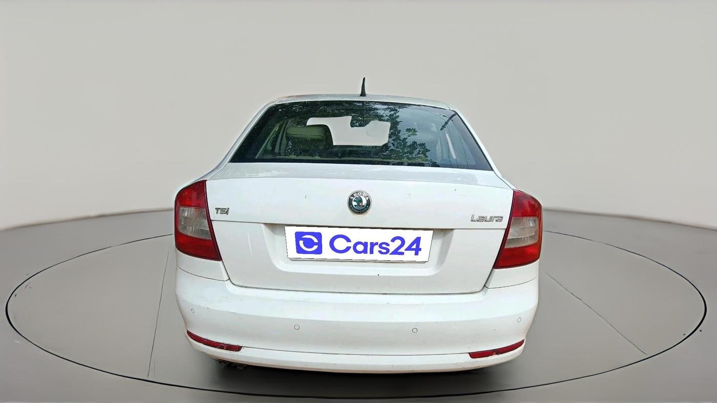 2011 Skoda Laura AMBIENTE 1.8 TSI, Petrol, Manual, 68,040 km, exterior