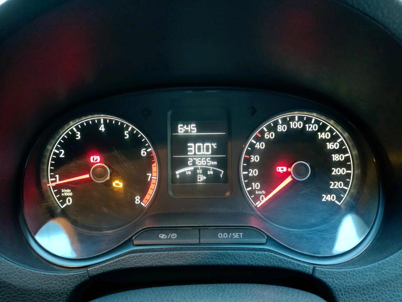 2019 Volkswagen Polo TRENDLINE 1.0L, Petrol, Manual, 27,665 km, interior