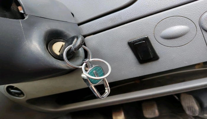 2006 Tata Indica V2 Turbo DLS, Diesel, Manual, 1,52,615 km, interior