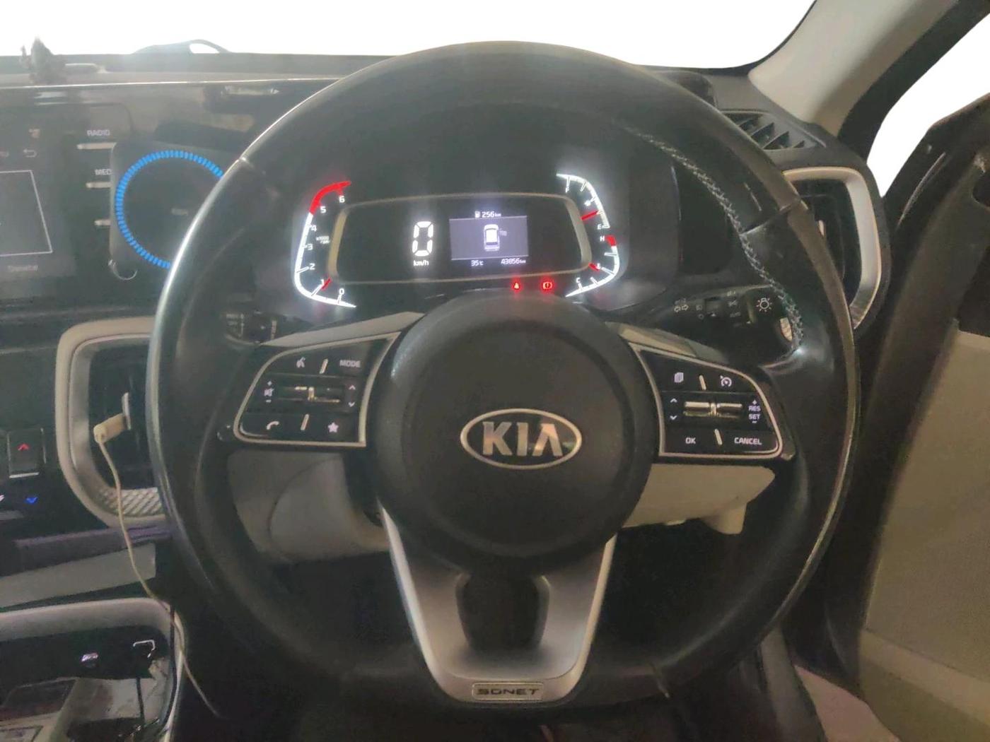 2021 KIA SONET HTK PLUS 1.5, Diesel, Manual, 43,856 km, interior
