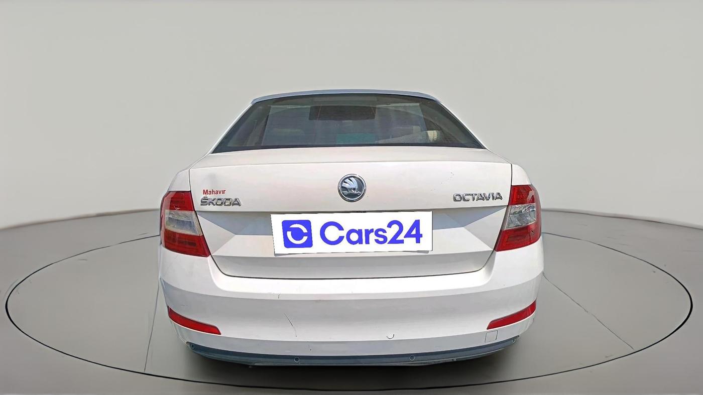 2016 Skoda Octavia 2.0 TDI CR STYLE PLUS AT, Diesel, Automatic, 1,75,123 km, exterior