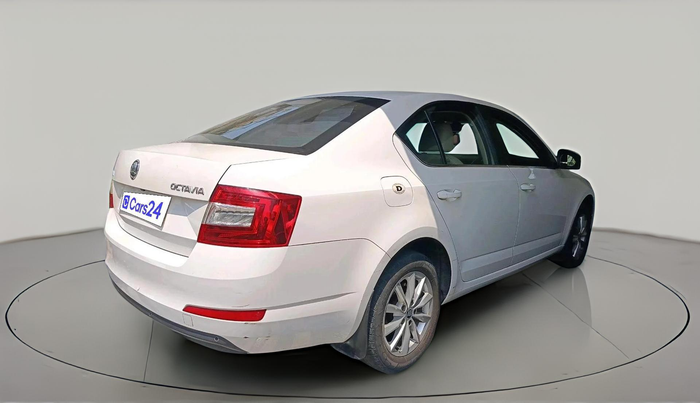 2016 Skoda Octavia 2.0 TDI CR STYLE PLUS AT, Diesel, Automatic, 1,75,123 km, exterior