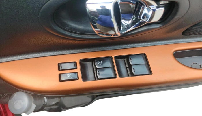 2017 Nissan Micra XV CVT, Petrol, Automatic, 82,560 km, interior