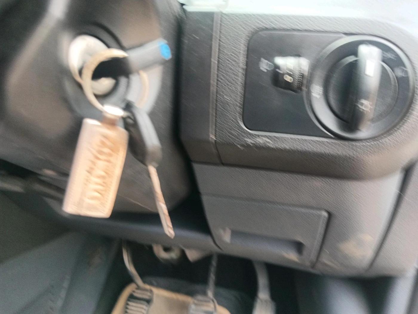 2011 Ford Fiesta Classic LXI 1.6 PETROL, Petrol, Manual, 76,706 km, interior