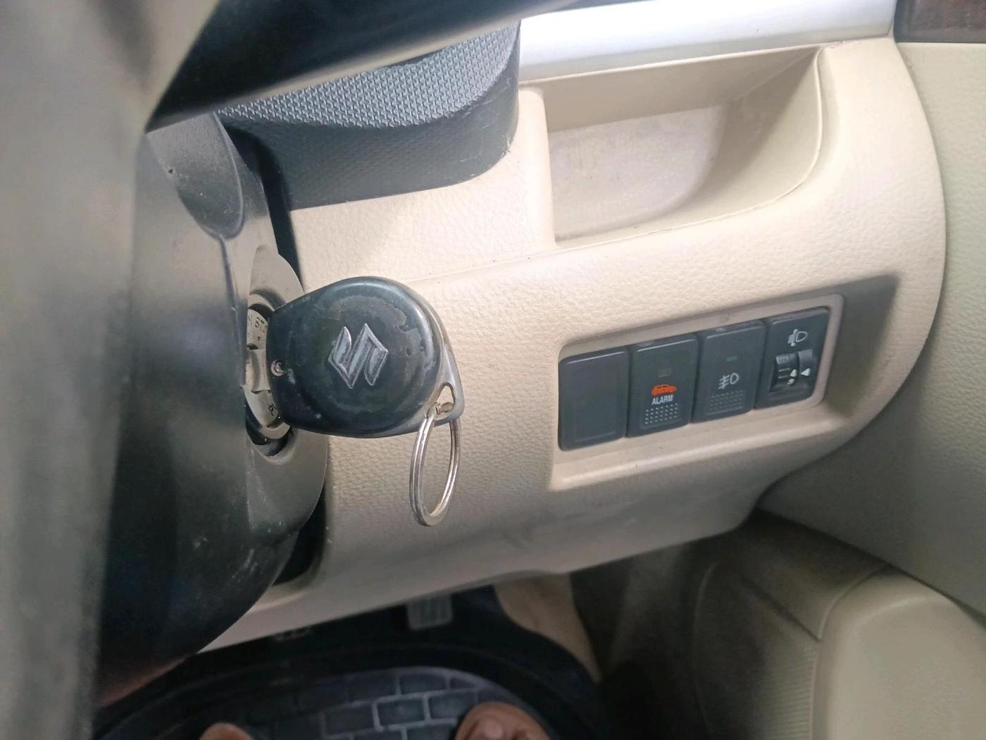 2013 Maruti Swift Dzire VDI, Diesel, Manual, 1,40,442 km, interior