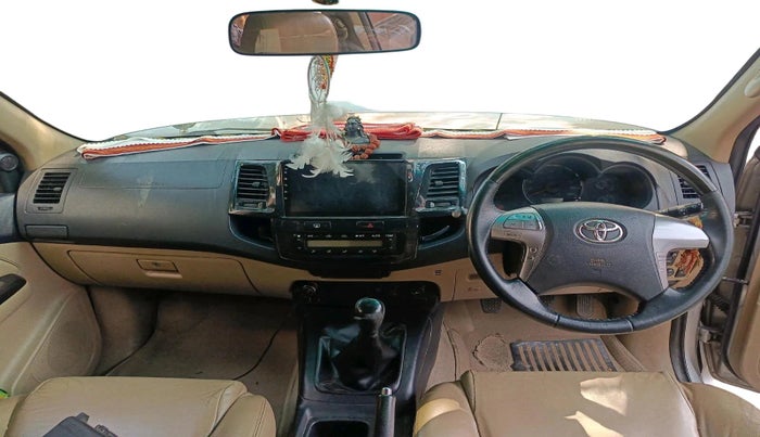 2014 Toyota Fortuner 3.0 4X2 MT, Diesel, Manual, 2,05,170 km, interior