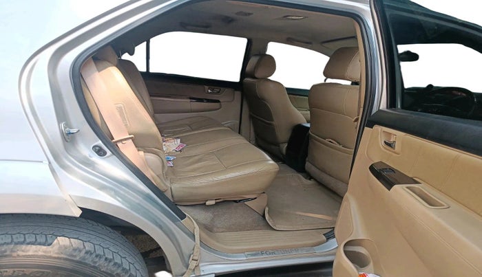 2014 Toyota Fortuner 3.0 4X2 MT, Diesel, Manual, 2,05,170 km, interior