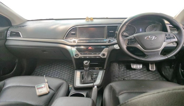 2017 Hyundai New Elantra 2.0 SX(O) AT PETROL, Petrol, Automatic, 80,204 km, interior