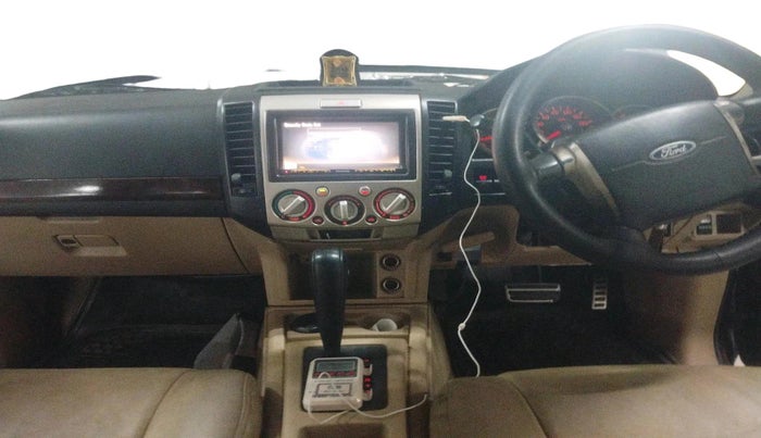 2010 Ford Endeavour 3.0L 4X2 AT, Diesel, Automatic, 1,68,981 km, interior