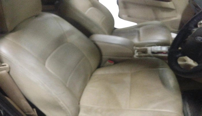 2010 Ford Endeavour 3.0L 4X2 AT, Diesel, Automatic, 1,68,981 km, interior