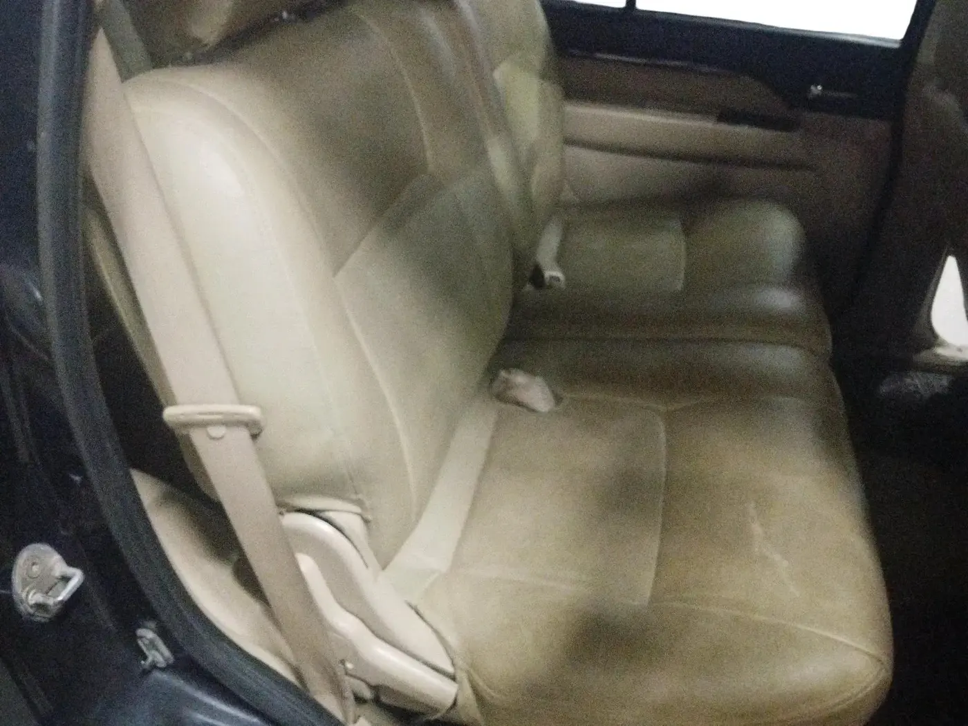 2010 Ford Endeavour 3.0L 4X2 AT, Diesel, Automatic, 1,68,981 km, interior
