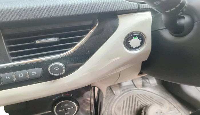 2020 Tata NEXON XZ PLUS PETROL, Petrol, Manual, 35,245 km, interior