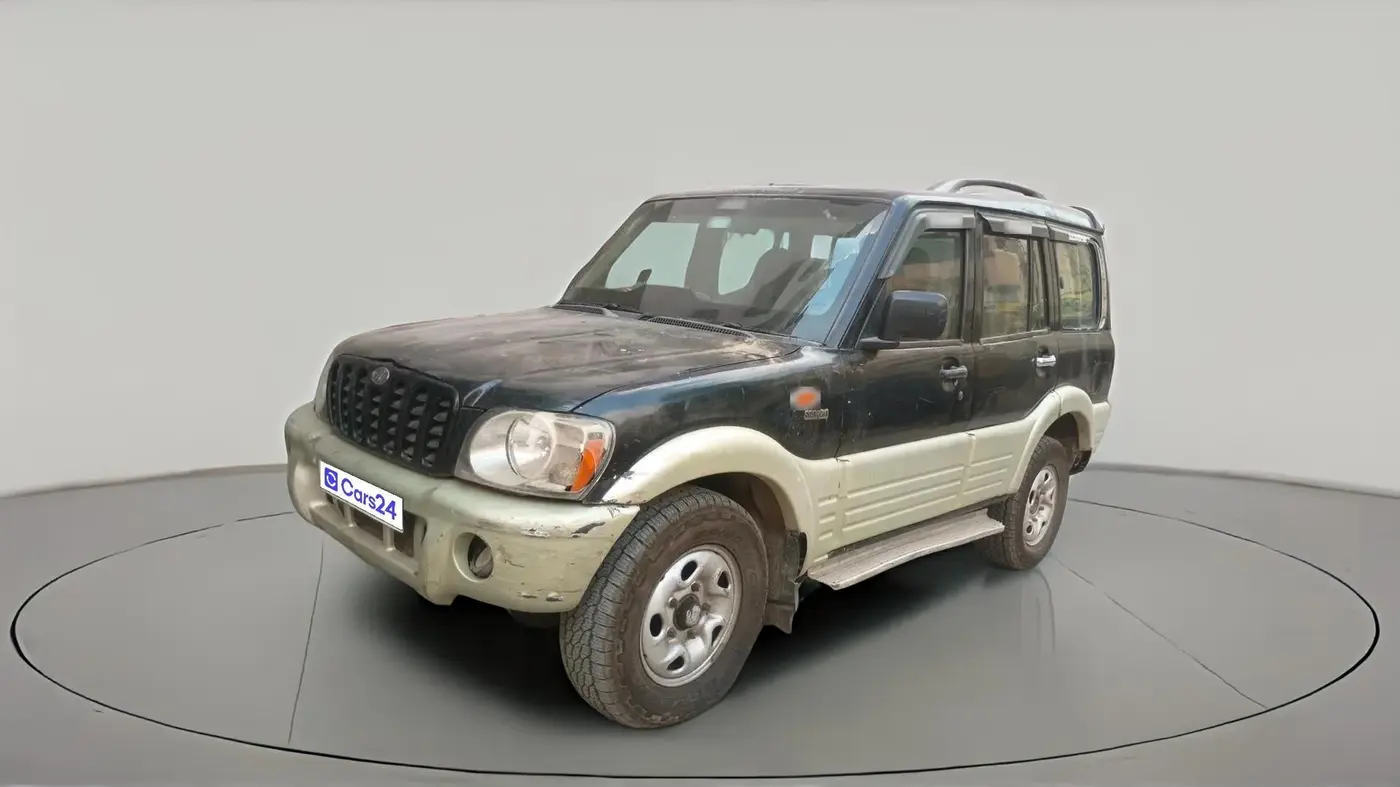 2005 Mahindra Scorpio SLX 2.6 TURBO 7 STR, Diesel, Manual, 2,36,813 km, exterior