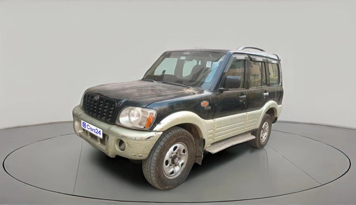 2005 Mahindra Scorpio SLX 2.6 TURBO 7 STR, Diesel, Manual, 2,36,813 km, exterior