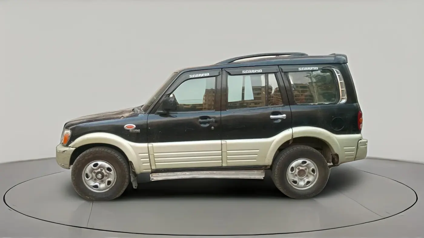 2005 Mahindra Scorpio SLX 2.6 TURBO 7 STR, Diesel, Manual, 2,36,813 km, exterior