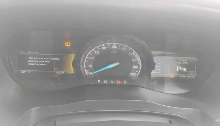 2016 Ford Endeavour TITANIUM 3.2 4X4 AT, Diesel, Automatic, 2,56,719 km, interior