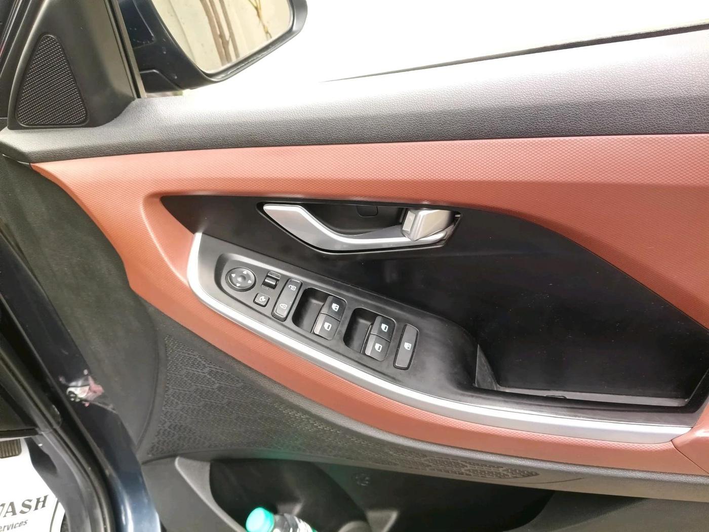 2022 Hyundai ALCAZAR PRESTIGE(O) EXE 1.5 AT 7STR, Diesel, Automatic, 88,061 km, interior