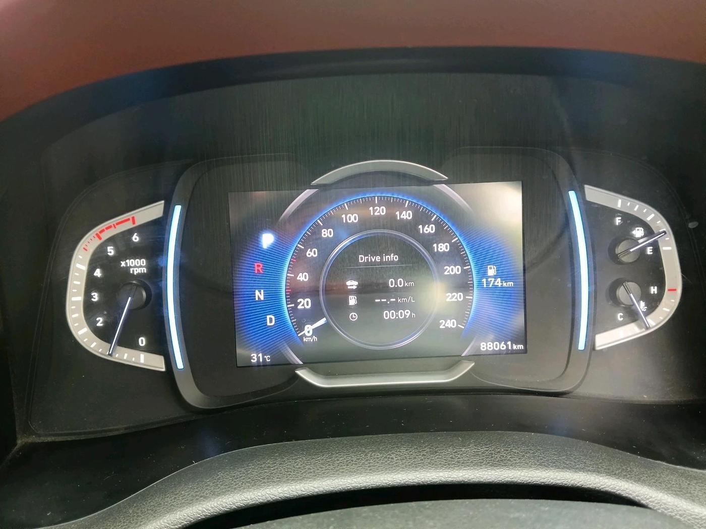 2022 Hyundai ALCAZAR PRESTIGE(O) EXE 1.5 AT 7STR, Diesel, Automatic, 88,061 km, interior
