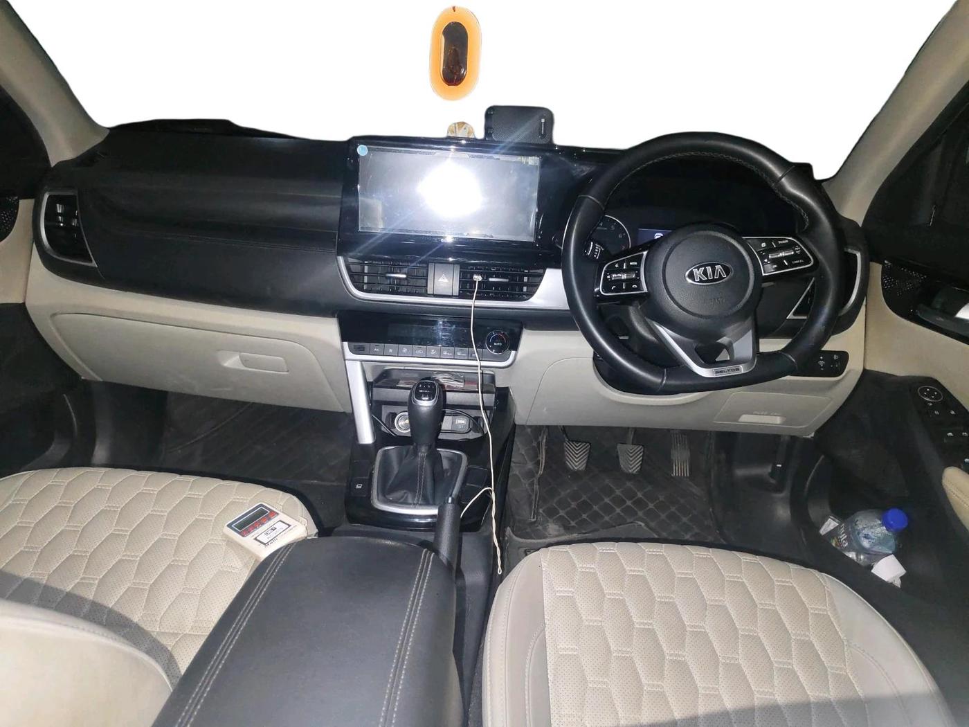 2020 KIA SELTOS HTX 1.5 PETROL, Petrol, Manual, 29,870 km, interior