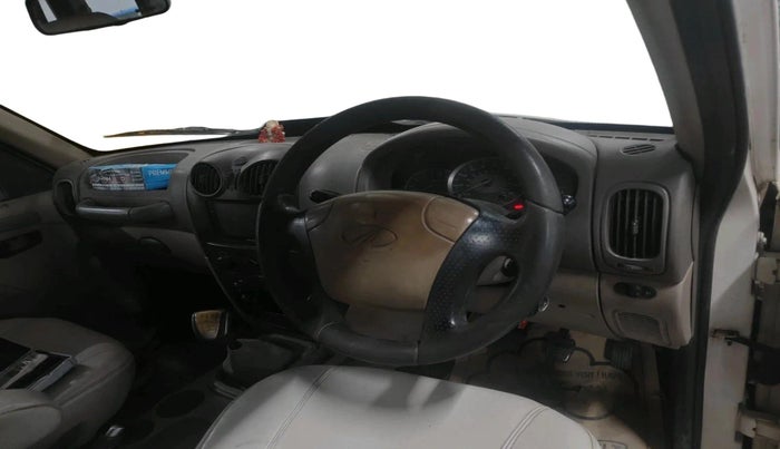 2011 Mahindra Scorpio SLE BS-III, Diesel, Manual, 1,46,430 km, interior