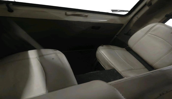 2011 Mahindra Scorpio SLE BS-III, Diesel, Manual, 1,46,430 km, interior