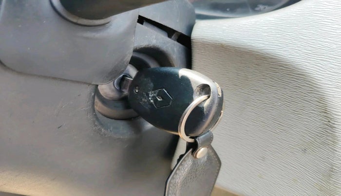 2013 Renault Duster 85 PS RXL DIESEL, Diesel, Manual, 1,09,065 km, interior