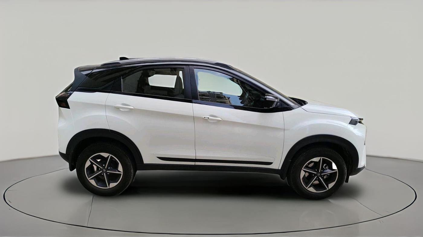 2025 Tata NEXON Creative Plus (PS) 1.2 Petrol DCA Dual Tone, Petrol, Automatic, 8,857 km, exterior