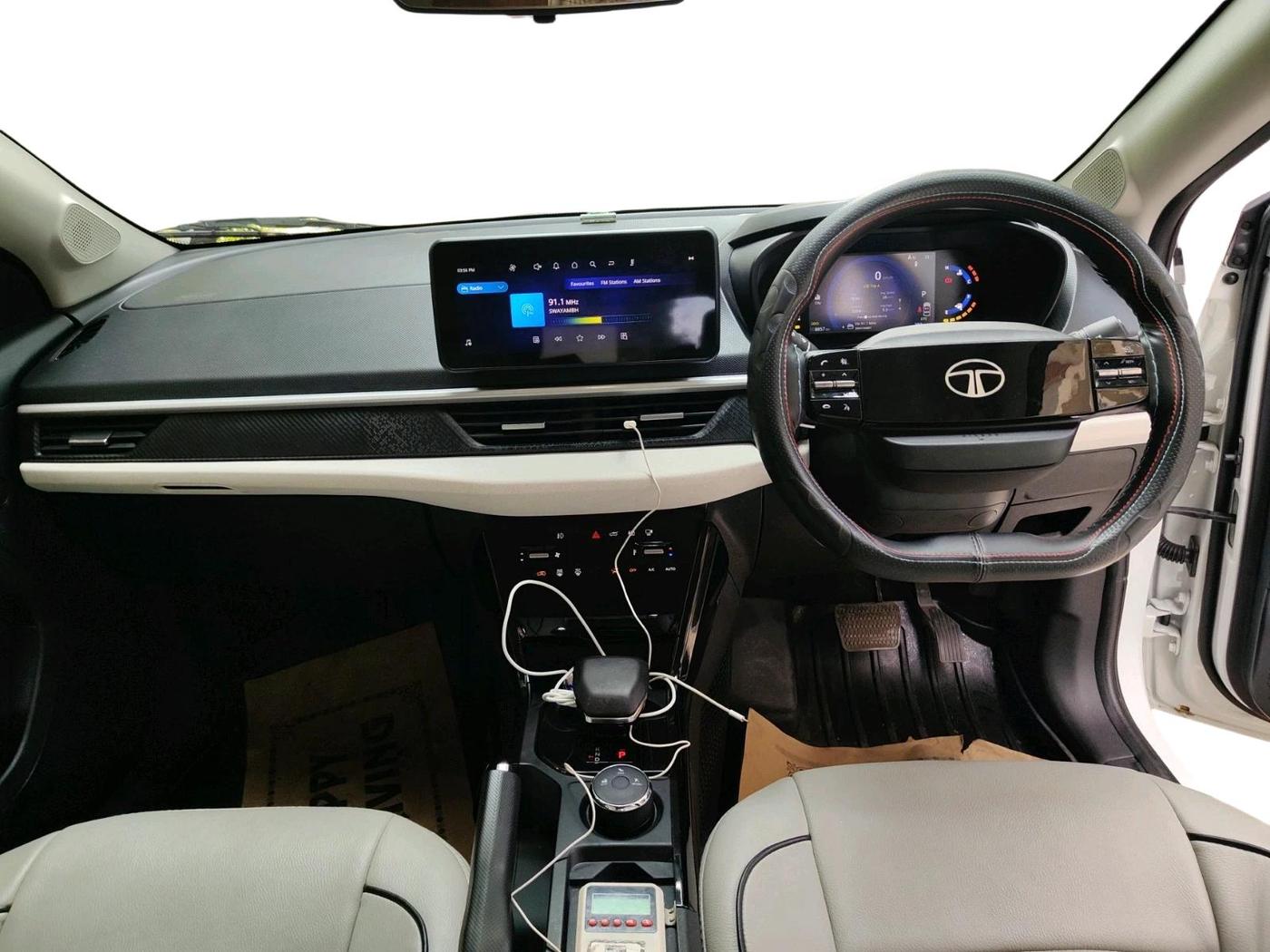 2025 Tata NEXON Creative Plus (PS) 1.2 Petrol DCA Dual Tone, Petrol, Automatic, 8,857 km, interior