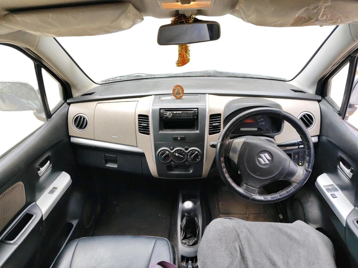 2013 Maruti Wagon R 1.0 LXI CNG, CNG, Manual, 1,00,909 km, interior